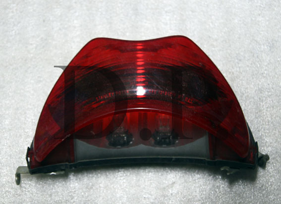 lampa stop Honda CBR 600 - Apasa pe imagine pentru inchidere
